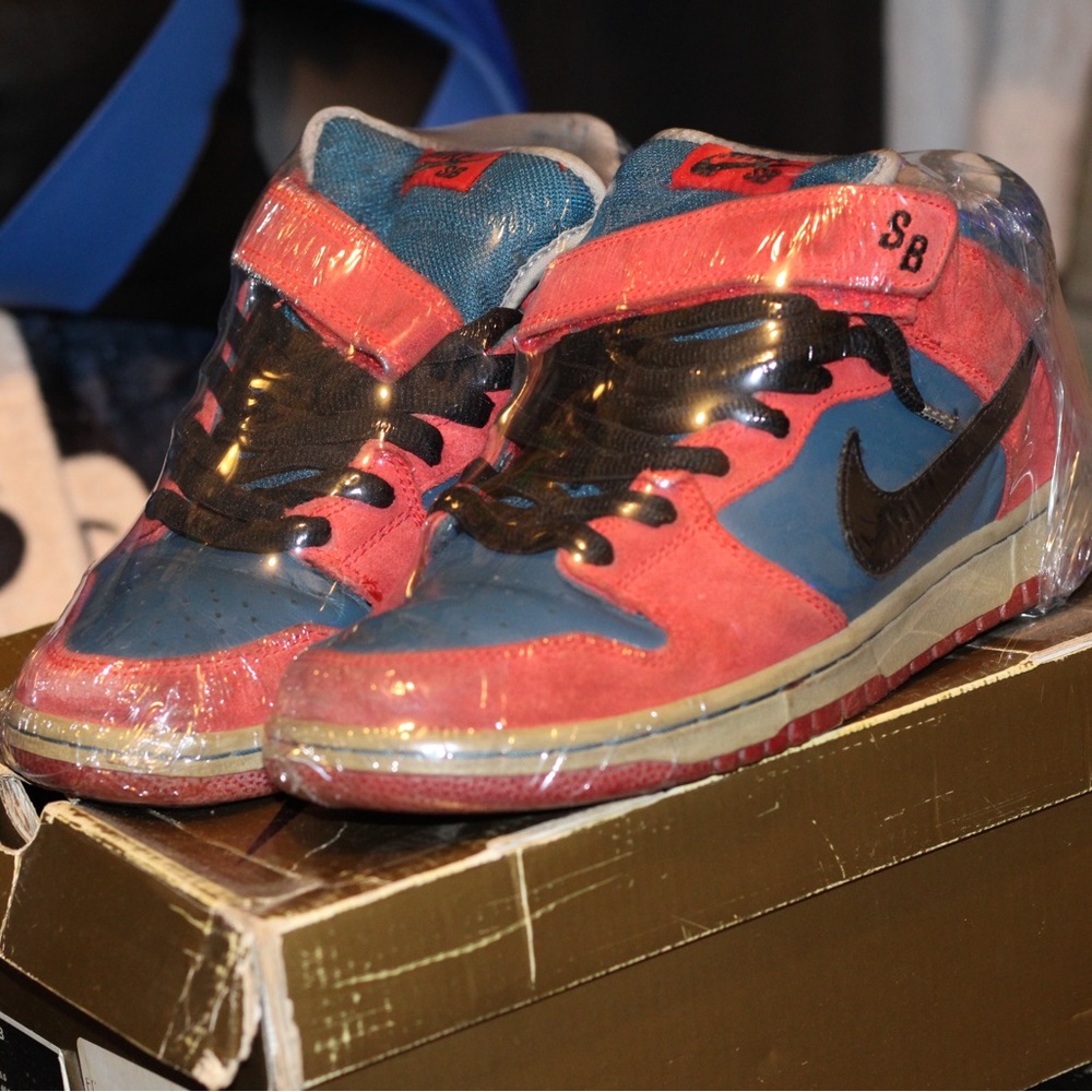 Nike Sb mid dunk Spider-Man